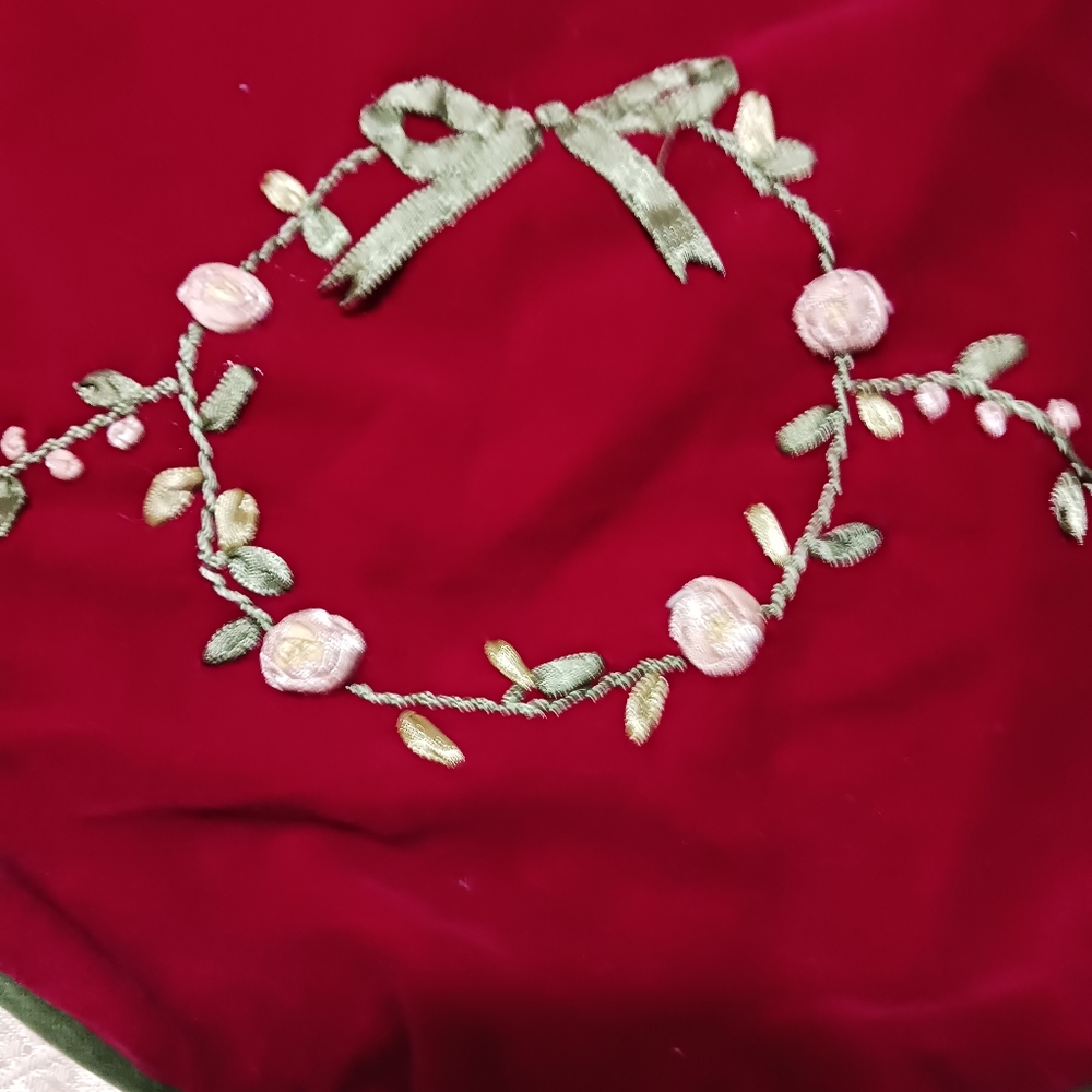 Festive Velvet table runner